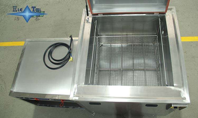 超聲波清洗機(jī)清洗塑料制品的注意事項(xiàng) 超聲波清洗機(jī)清洗塑料制品的注意事項(xiàng)