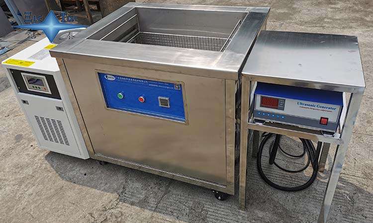 超聲波清洗機(jī)中泡沫的控制方法及清洗效果評估 超聲波清洗機(jī)中泡沫的控制方法及清洗效果評估