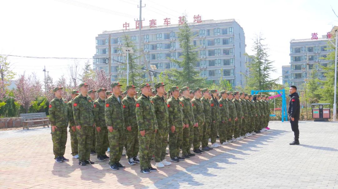 超聲波清洗機在半導體行業的應用及清潔方法 超聲波清洗機在半導體行業的應用及清潔方法