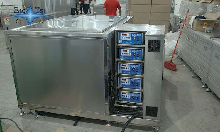 清洗金屬塑料模具:超聲波清洗機(jī)的應(yīng)用與優(yōu)勢(shì) 清洗金屬塑料模具:超聲波清洗機(jī)的應(yīng)用與優(yōu)勢(shì)