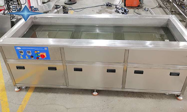 超聲波清洗機在金屬橋梁構(gòu)件清洗中的應用與優(yōu)勢