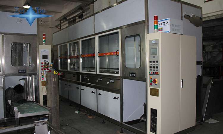 超聲波清洗機:保障金屬夾具精度與穩(wěn)定性的利器 超聲波清洗機:保障金屬夾具精度與穩(wěn)定性的利器