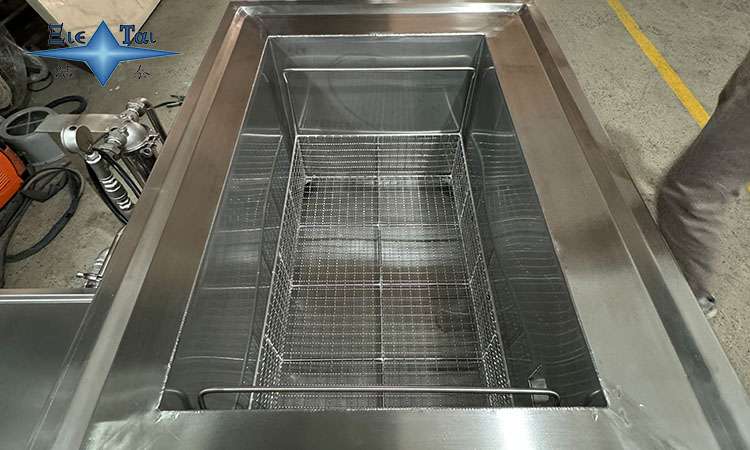 眼鏡超聲波清洗機(jī)清洗水更換策略 眼鏡超聲波清洗機(jī)清洗水更換策略