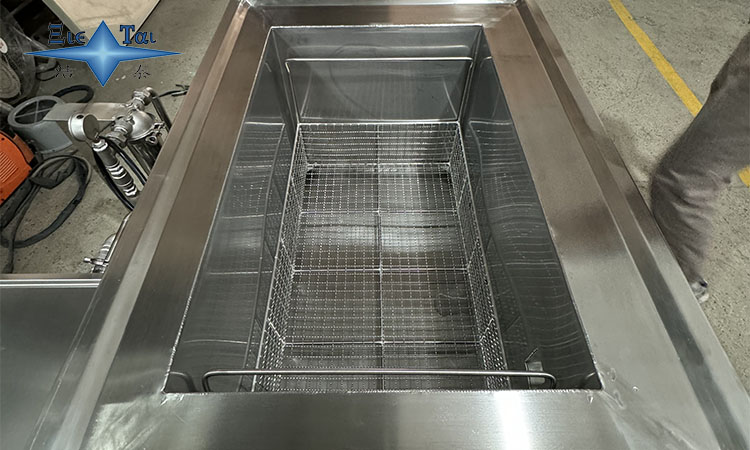 超聲波清洗機怎么選？潔泰20年老師傅團隊：專治各種“奇形怪狀”，非標定制不將就